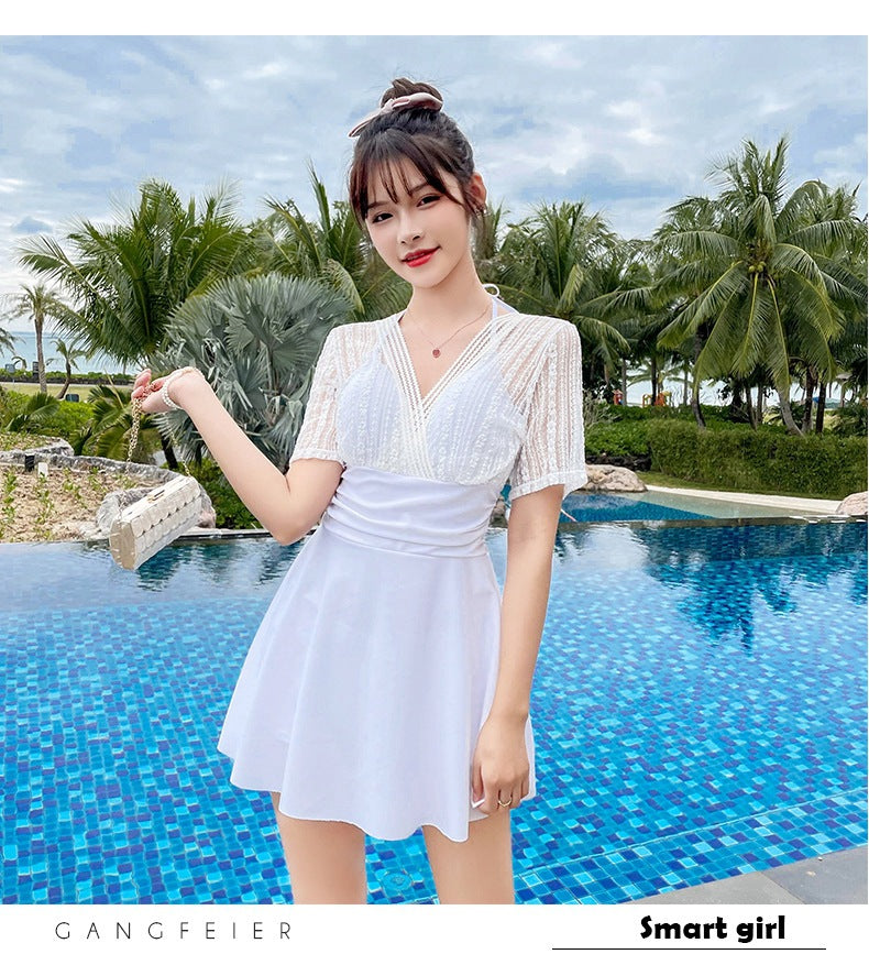 Loose-Fit Girl Swimsuit Women's Summer 2025 New Conservative Body-Covering Slimming Look Steel Ring Split Large Size High-End Hot Spring Bathing